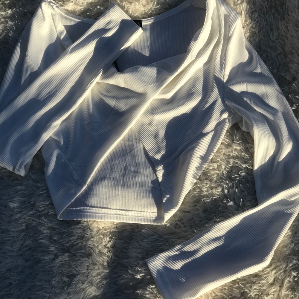 Long sleeve v neck